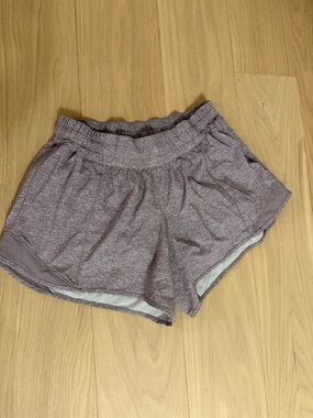 lululemon hotty hot Heathered Lavender Athletic Shorts